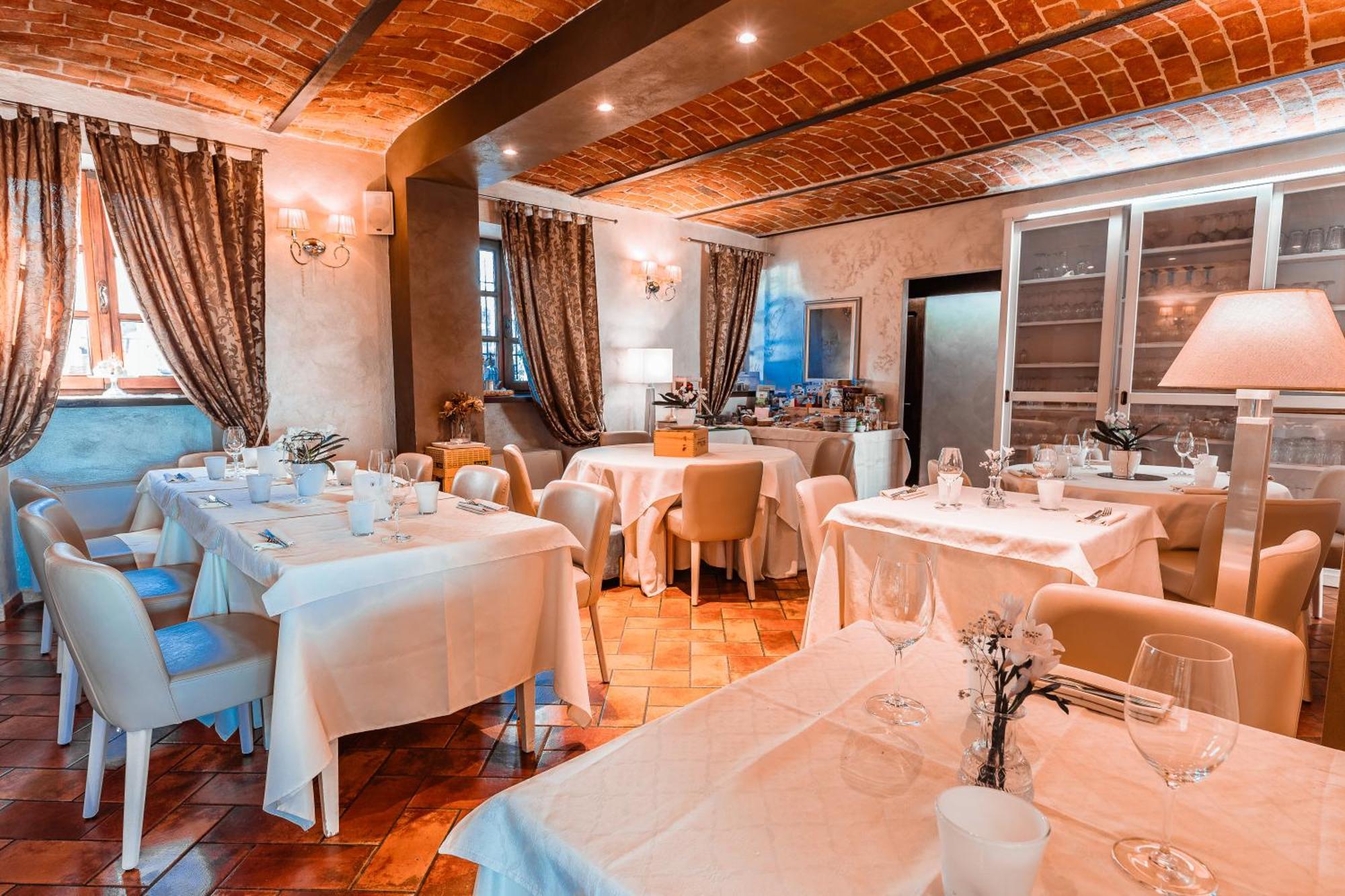 Locanda San Giorgio Neviglie Bagian luar foto